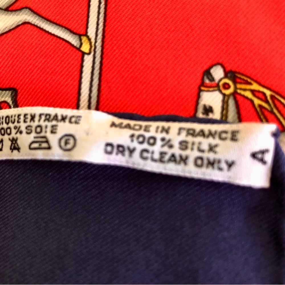 Vintage Authentic Hermès Silk Scarf 90cm Les Artificiers - Picture 4 of 10